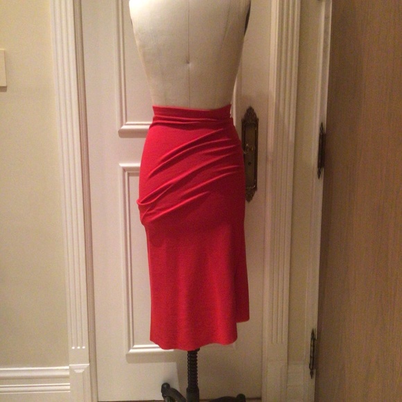 Zara Red Asymmetrical stretch skirt - Picture 2 of 2
